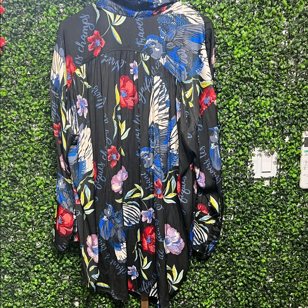 Free People Silky Nights Oversized Hi-Low Shirt size XS - Picture 9 of 10